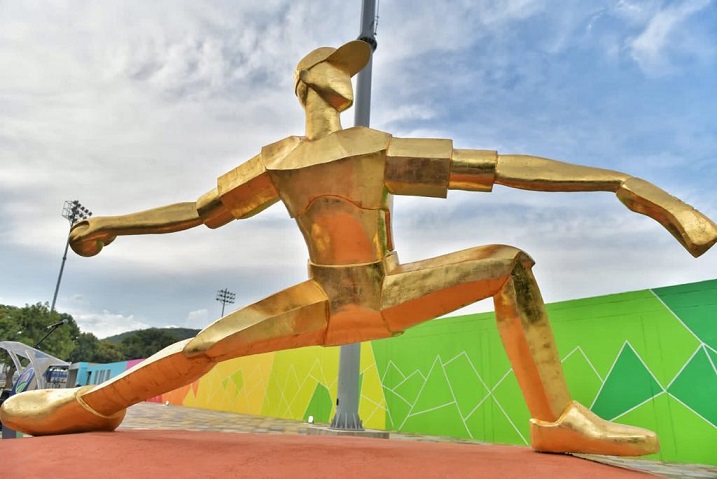 Gobernación del Cesar inauguró la escultura del estadio de béisbol Erasmo Camacho en Valledupar