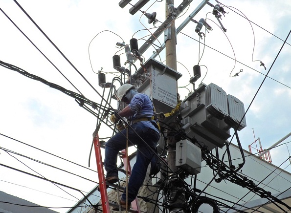 Electricaribe instala nuevo transformador en el centro de Valledupar para mejorar servicio