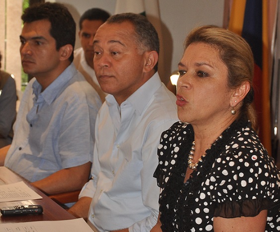 Empresas asumen compromisos ante presidenta de Superservicios Patricia Duque para mejorar su calidad
