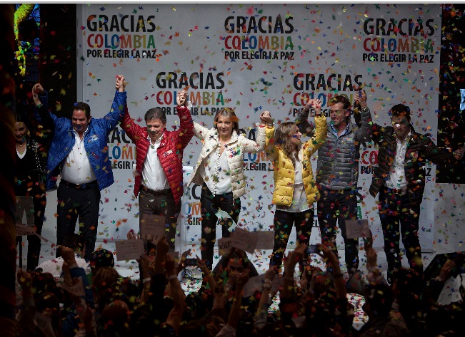 Santos convoca a los colombianos a una gran cruzada por la paz