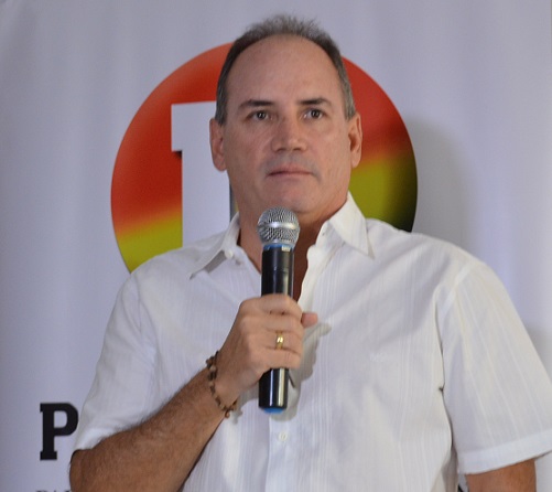 Franco Ovalle recibe respaldo del sector liberal de Oscar Guerra Bonilla