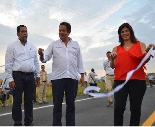 Vicepresidente Vargas Lleras inaugura un tramo de la Autopista 4G Cesar-La Guajira