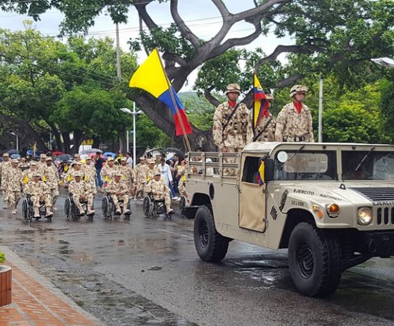 Imponente desfile de los fuerzas armadas para conmemorar el 20 de Julio en Valledupar