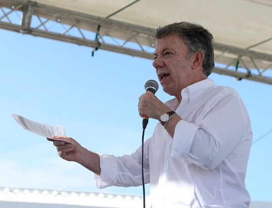 Presidente Santos reitera llamado a una salida negociada y al cese de la violencia en Venezuela