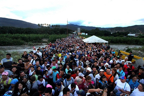 Continúa entrega masiva de Permisos por Protección Temporal a migrantes venezolanos
