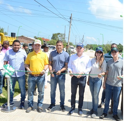 Gobernador Franco Ovalle y el alcalde Alonso Castro entregaron a la comunidad de Tamalameque el parque lineal