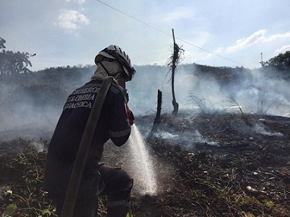 Al Cesar le faltan bomberos para atender incendios forestales