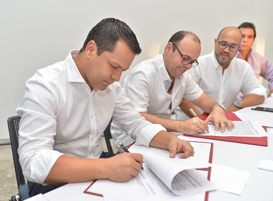 Con firma de dos convenios, Gobernador Monsalvo impulsa al sector ganadero y al CDT del Cesar