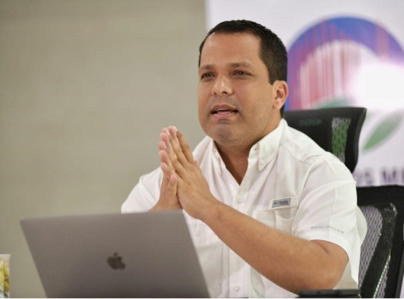 “Reasumo el cargo de gobernador del Cesar, sin revanchas ni amarguras”: Luis Alberto Monsalvo