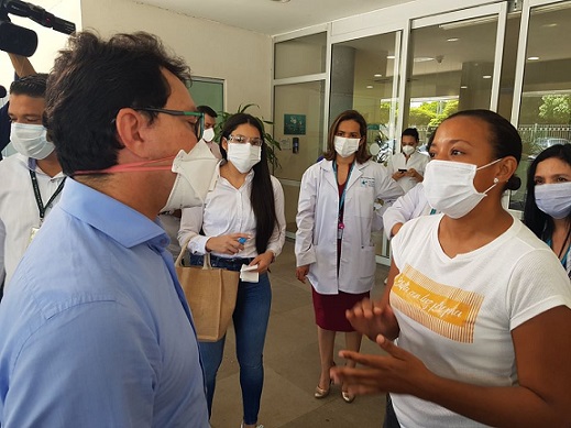 Sobrevivientes deTasajera atendidos en Valledupar son visitados por el Gobernador para reiterarles apoyo social y económico