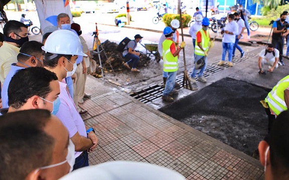 Alcalde de Valledupar, Mello Castro, da inicio a la reparación de la malla vial con 1.300 millones de pesos