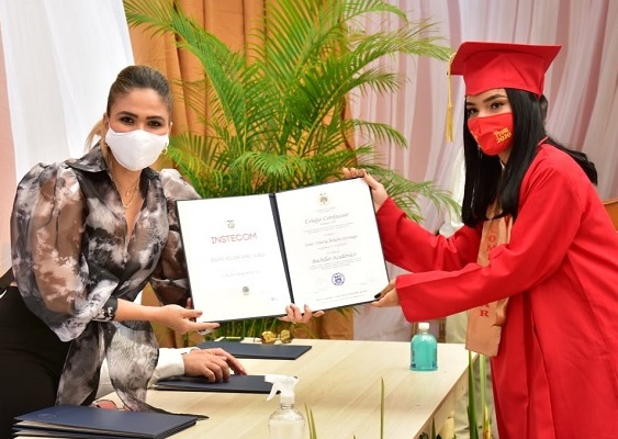 Colegio de Comfacesar graduó a su décimo sexta promoción de bachilleres