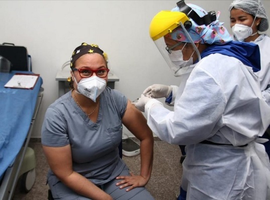 Barranquilla cumplió con vacunación del primer lote a personal de la  salud