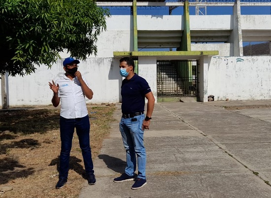 Concejal Luisfer Quintero continúa con su jornada ‘Visita al barrio’ y estuvo en la Comuna 4