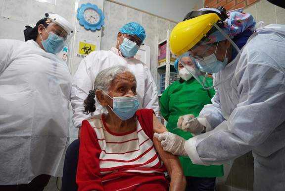Colombia recibió nuevo lote de 500 mil vacunas de Sinovac: MinSalud
