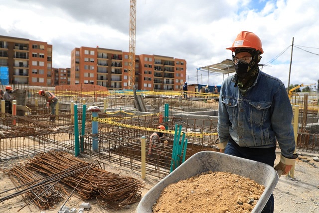 Más de un millón de colombianos empleados en la construcción de edificaciones en febrero de 2021
