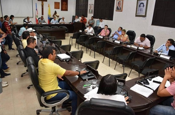 Concejo denuncia presuntas irregularidades en la contratación del PAE en Valledupar