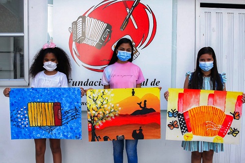 130 estudiantes de Valledupar con alegría, talento e imaginación pintaron el Festival Vallenato