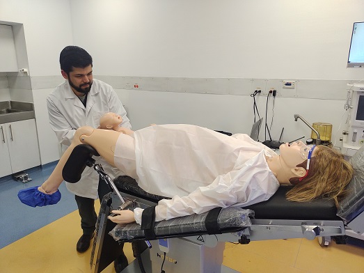 Universidad del Rosario entrena a cirujanos y estudiantes de medicina con simuladores de alta tecnología