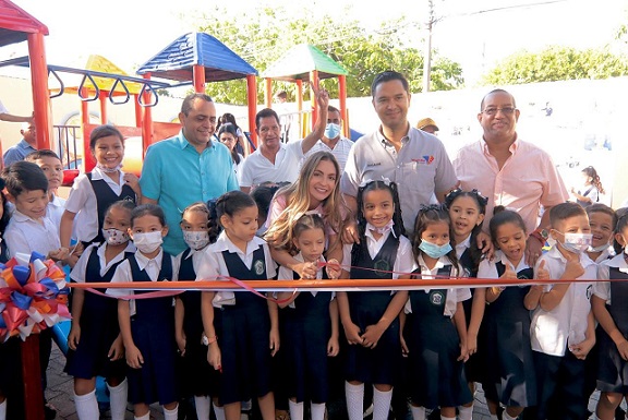 Más de 600 alumnos del Jardín Infantil Nacional de Valledupar recibieron un nuevo parque ‘Diversión con la Primera’