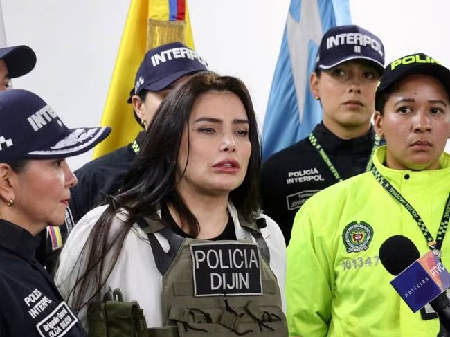 Llegó a Bogotá deportada desde Venezuela excongresista Aida Merlano y pide a la Fiscalía que investigue sus denuncias