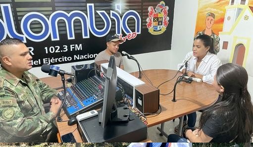 Ejército Nacional cumple sueños: joven rehabilitado de la calle conoció emisora Colombia Estéreo en Valledupar