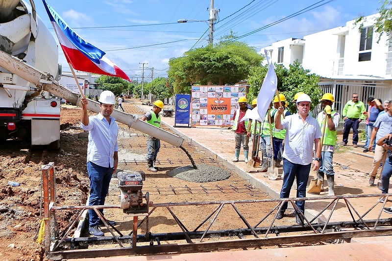 Gobierno de Mello Castro y Gobierno del Cesar invierten más de 15 mil millones de pesos en la pavimentación de vías urbanas