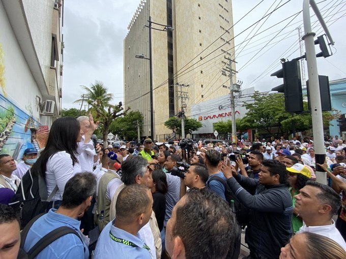 Ex presidente Uribe, comenzó por Valledupar recolección de firmas para Consulta Popular contra reformas de la salud