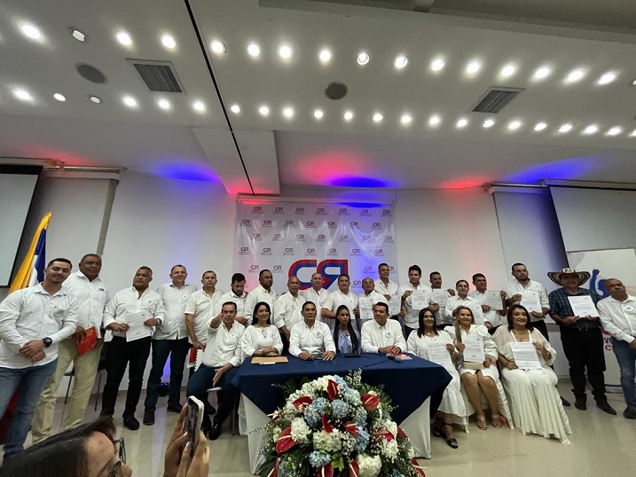 Senador Didier Lobo entregó avales y coavales del partido Cambio Radical para candidatos del Cesar y La Guajira