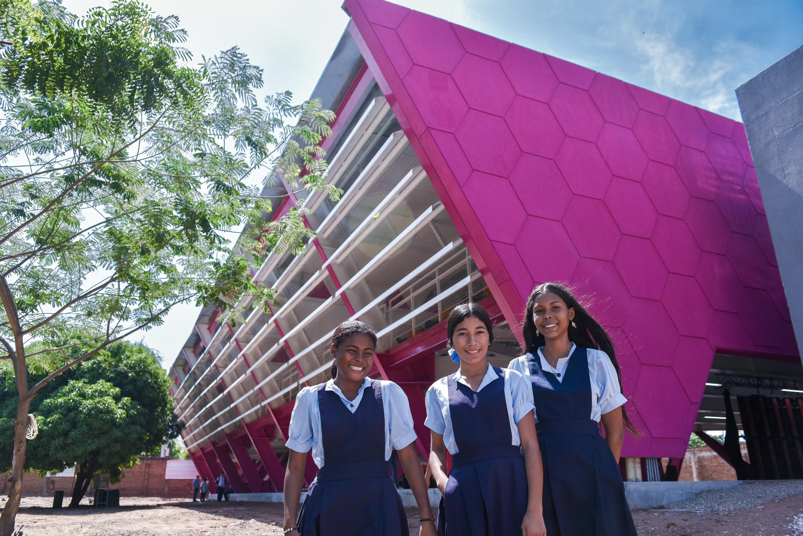 Sociedad Colombiana de Arquitectos premia diseños de modernos aularios que está entregando la Gobernación del Cesar